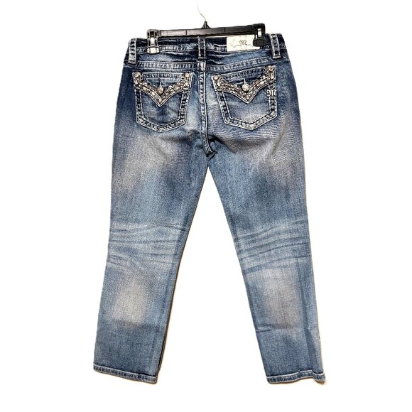Miss Me Signature Crop, Size W29/L24 - Picture 5 of 6